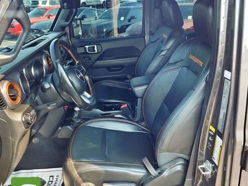 Used 2021 Jeep Gladiator Mojave AWD/4WD image 2