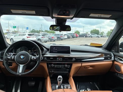 Used 2018 BMW X6 xDrive50i AWD/4WD image 19
