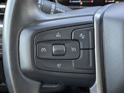 Used 2024 GMC Yukon XL SLT image 27