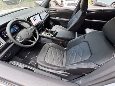 New 2026 Volkswagen Atlas Cross Sport SE AWD/4WD image 24