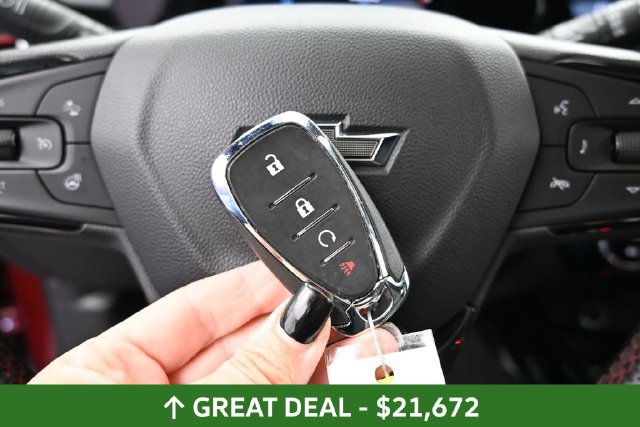 Used 2024 Chevrolet Trax RS w/ Sunroof Package FWD image 37