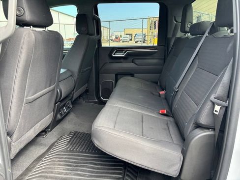 Used 2025 Chevrolet Silverado 2500 LT w/ Convenience Package AWD/4WD image 17