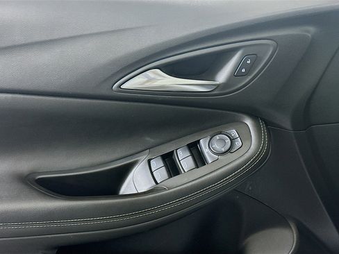 Used 2025 Buick Encore GX Preferred image 15