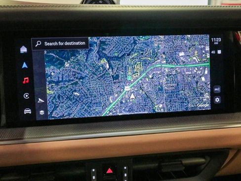 Used 2025 Porsche Cayenne Coupe image 18