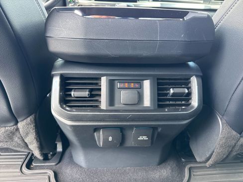 Used 2023 Ford F150 Lariat w/ Equipment Group 502A High AWD/4WD image 25