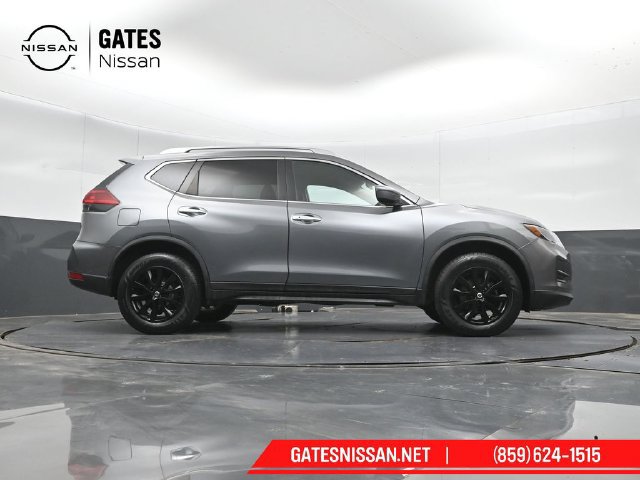 Used 2018 Nissan Rogue SV AWD/4WD image 39