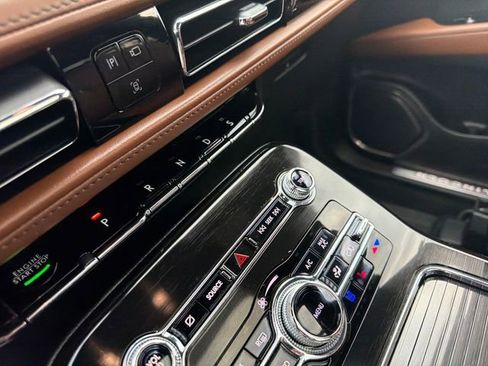 Certified 2022 Lincoln Nautilus Reserve AWD/4WD image 29