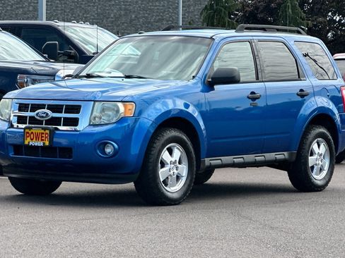 Used 2011 Ford Escape XLT w/ 201A Rapid Spec Order Code FWD image 9