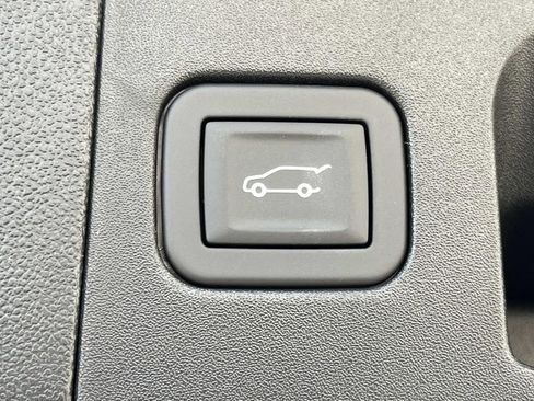 New 2025 Cadillac XT5 Premium Luxury image 12