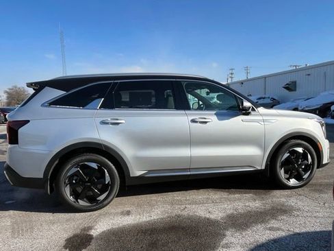 Certified 2025 Kia Sorento SX Prestige image 15