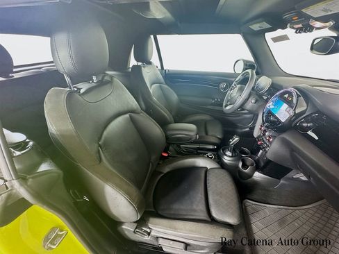 Used 2023 MINI Cooper S w/ Signature Upholstery Package image 27