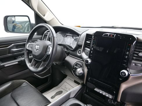 Used 2022 RAM 1500 Laramie AWD/4WD image 16