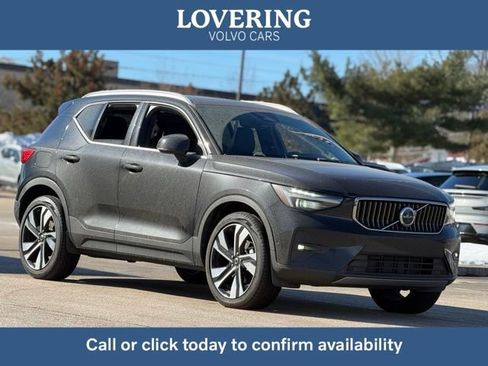 Certified 2025 Volvo XC40 B5 Plus w/ Protection Package Premier image 1