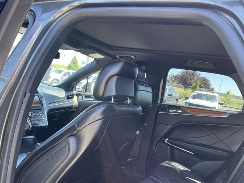 Used 2019 Lincoln MKC Select w/ Select Plus Package AWD/4WD image 13