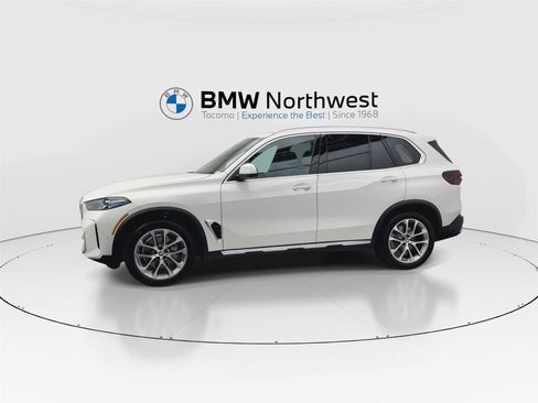 New 2026 BMW X5 xDrive40i AWD/4WD image 10