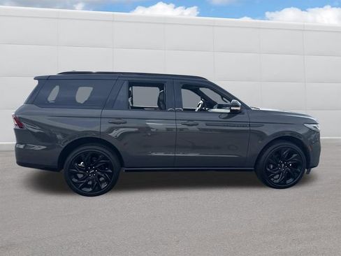 Used 2025 Lincoln Navigator Black Label AWD/4WD image 8