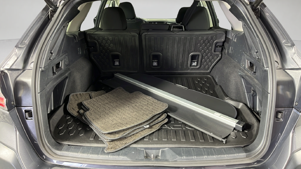 Used 2024 Subaru Outback Premium AWD/4WD image 44