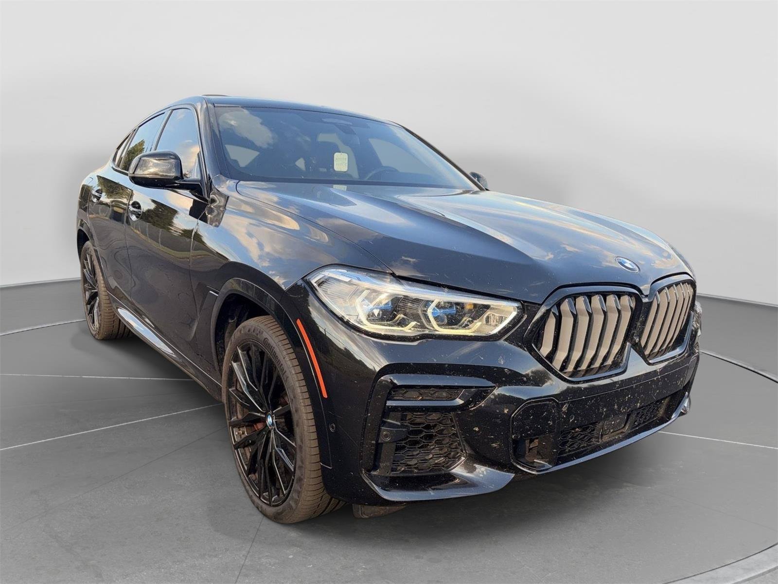 Used 2022 BMW X6 M50i w/ Executive Package AWD/4WD image 4