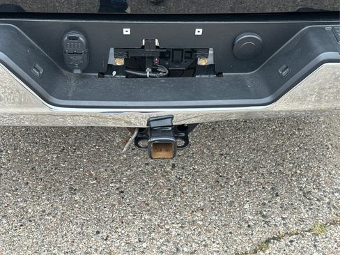 Used 2021 Chevrolet Silverado 1500 LT w/ Bed Protection Package image 23