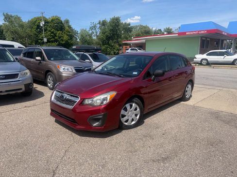 Used 2014 Subaru Impreza 2.0i AWD/4WD image 2