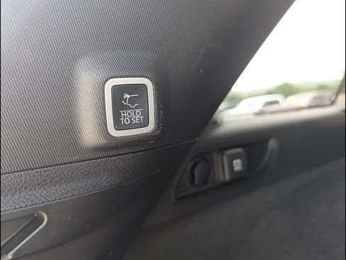 Used 2023 Jeep Grand Cherokee Summit AWD/4WD image 22