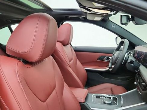 Used 2025 BMW 330i Sedan RWD image 21