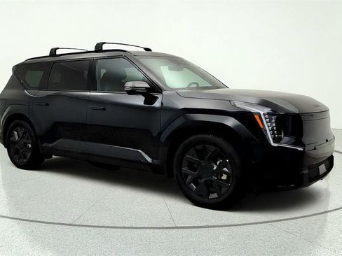 Used 2026 Kia EV9 Land w/ Nightfall Edition Package AWD/4WD image 3