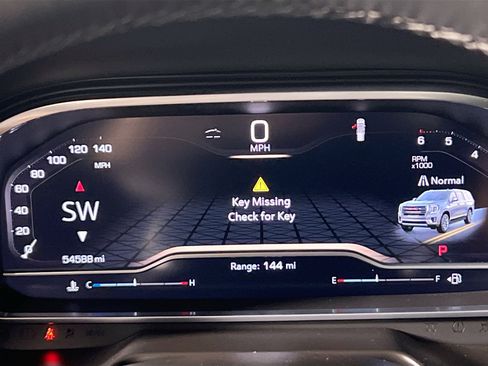 Used 2023 GMC Yukon SLT w/ SLT Luxury Package image 23