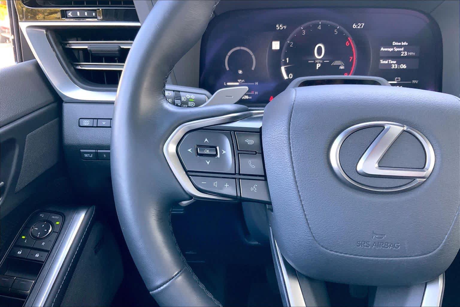 Used 2025 Lexus GX 550 w/ Accessory Package (2T) AWD/4WD image 24