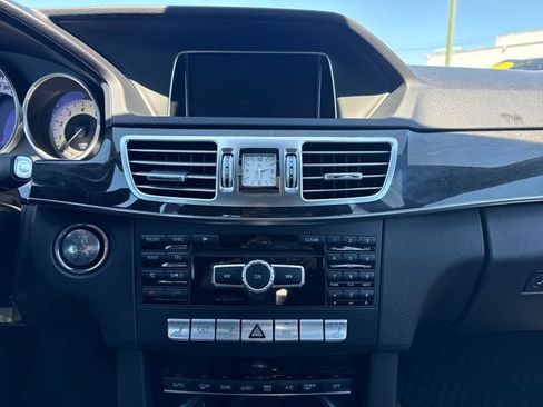 Used 2014 Mercedes-Benz E 350 4MATIC Sedan image 22