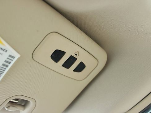 Used 2017 Alfa Romeo Giulia Ti w/ TI Lusso Light Wood Package image 28