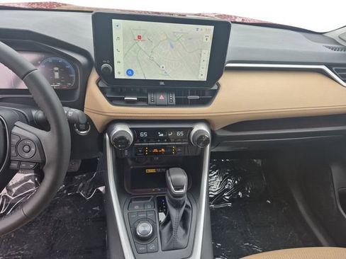 Used 2025 Toyota RAV4 Limited w/ Advanced Technology Package image 15