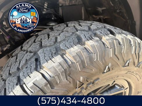Used 2016 Toyota Tundra SR5 w/ TRD Off Road Package AWD/4WD image 27
