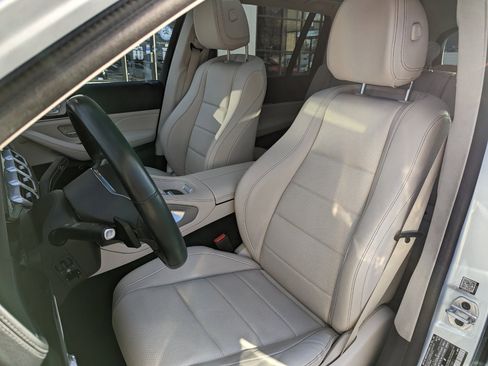 Used 2022 Mercedes-Benz GLS 450 4MATIC image 13