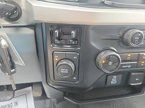 Used 2023 Ford F350 XLT w/ 360-Degree Camera Package image 25