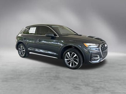 Used 2021 Audi Q5 2.0T Premium Plus w/ Premium Plus Package AWD/4WD image 2