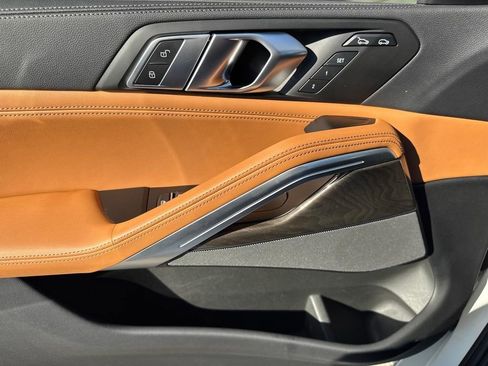 Used 2023 BMW X6 xDrive40i w/ Executive Package image 15