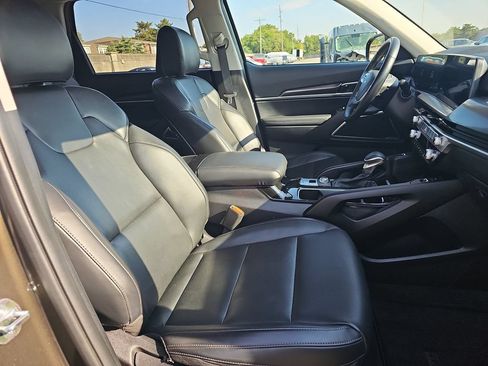 Used 2025 Kia Telluride S AWD/4WD image 10