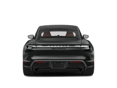 Used 2021 Porsche Taycan image 8