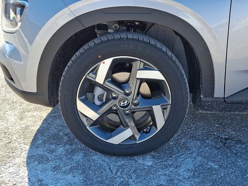 New 2026 Hyundai Venue SEL image 21