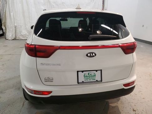 Used 2019 Kia Sportage LX image 5