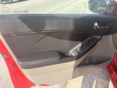 Used 2014 Kia Forte LX w/ Popular Package image 8
