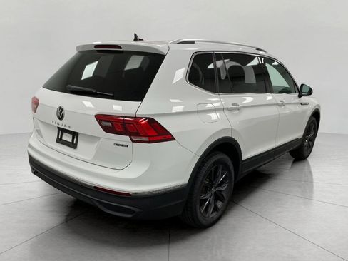 Used 2022 Volkswagen Tiguan SE image 4