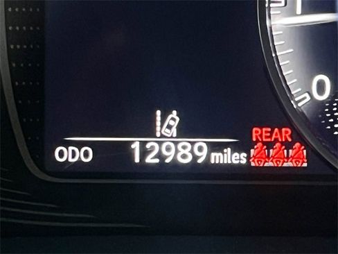 Certified 2025 Lexus ES 350 w/ Premium Package image 18