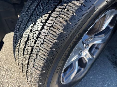 Used 2023 RAM 1500 Laramie image 40