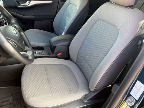 Used 2020 Ford Escape SE image 34