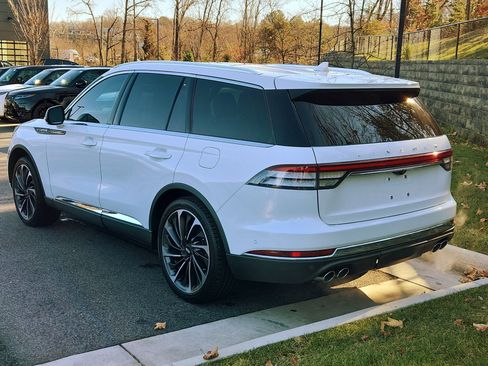 Used 2021 Lincoln Aviator Reserve w/ Equipment Group 202A image 12
