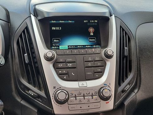 Used 2016 Chevrolet Equinox L FWD image 22
