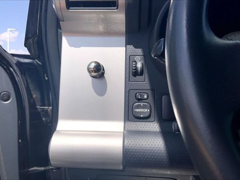 Used 2012 Toyota FJ Cruiser 2WD w/ Upgrade Pkg image 34