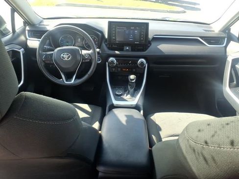 Certified 2022 Toyota RAV4 XLE w/ Convenience Package AWD/4WD image 18